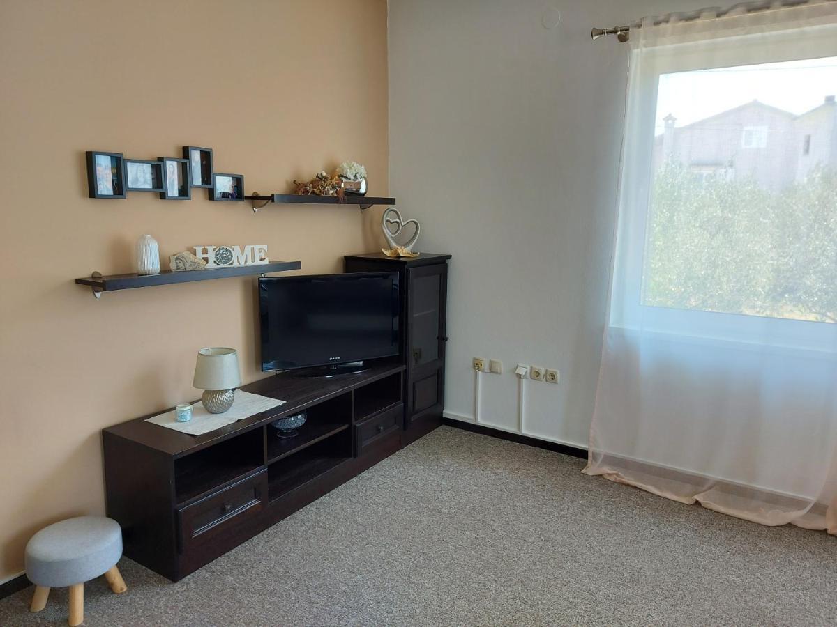 شقة Kampor  في Apartman Larisa المظهر الخارجي الصورة