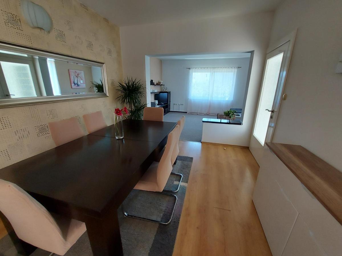 شقة Kampor  في Apartman Larisa المظهر الخارجي الصورة