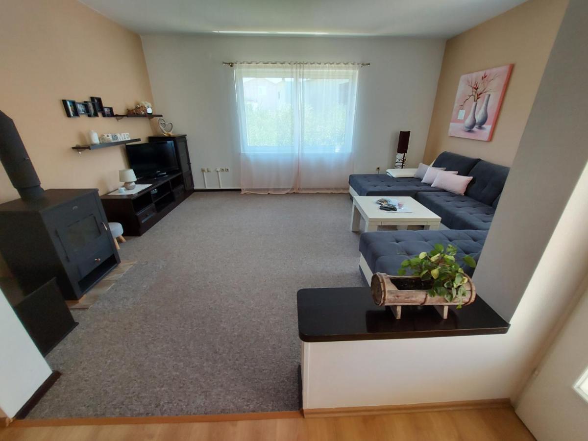 شقة Kampor  في Apartman Larisa المظهر الخارجي الصورة