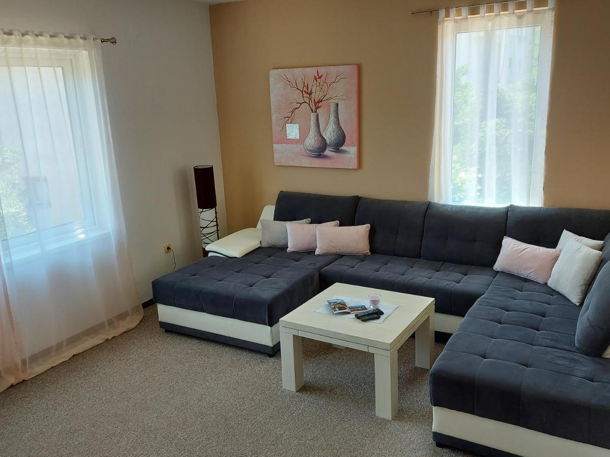 شقة Kampor  في Apartman Larisa المظهر الخارجي الصورة